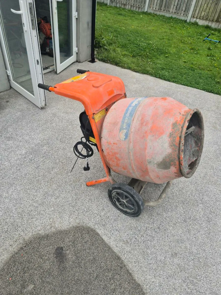 Belle minimix 150 cement mixer - Image 1
