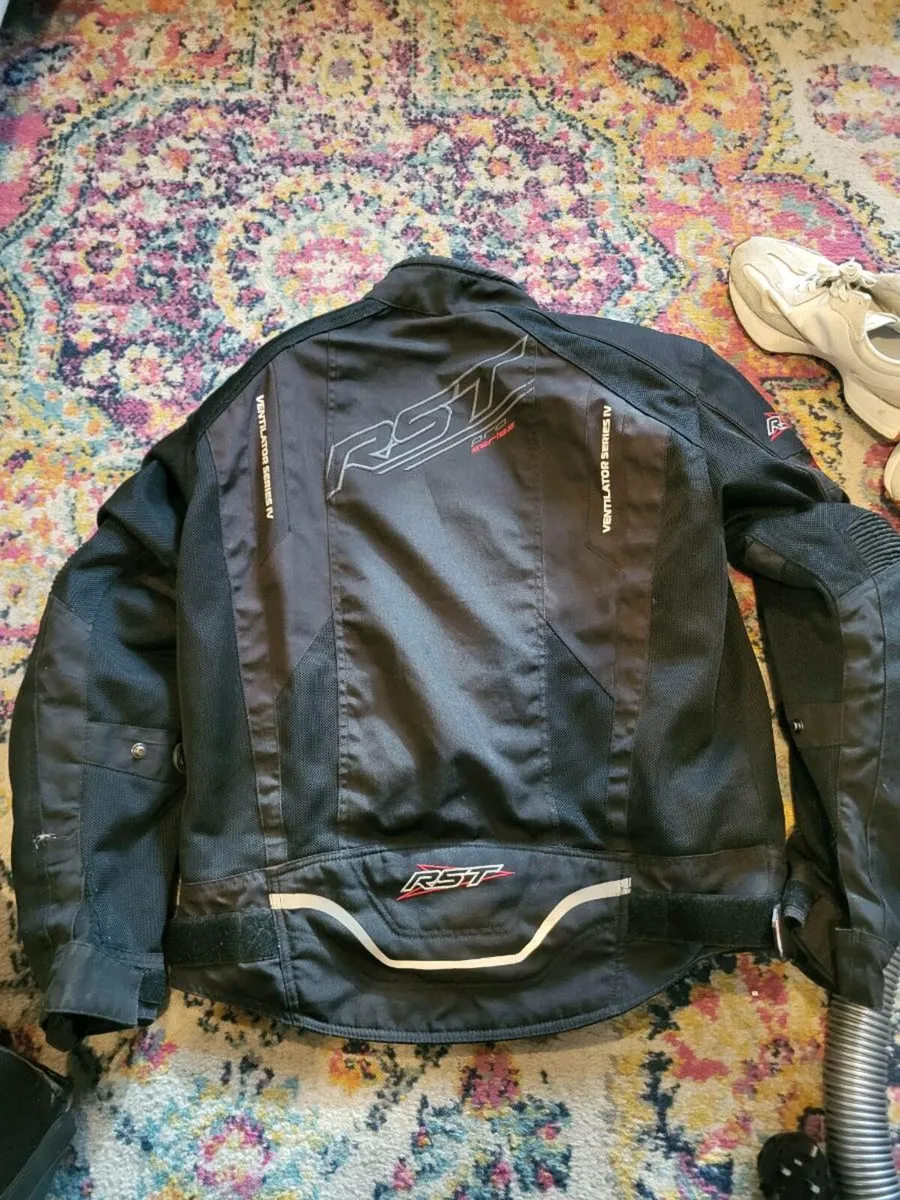 Rst boots S.9 ,Rst leather pants W32 , Rst jacket - Image 1