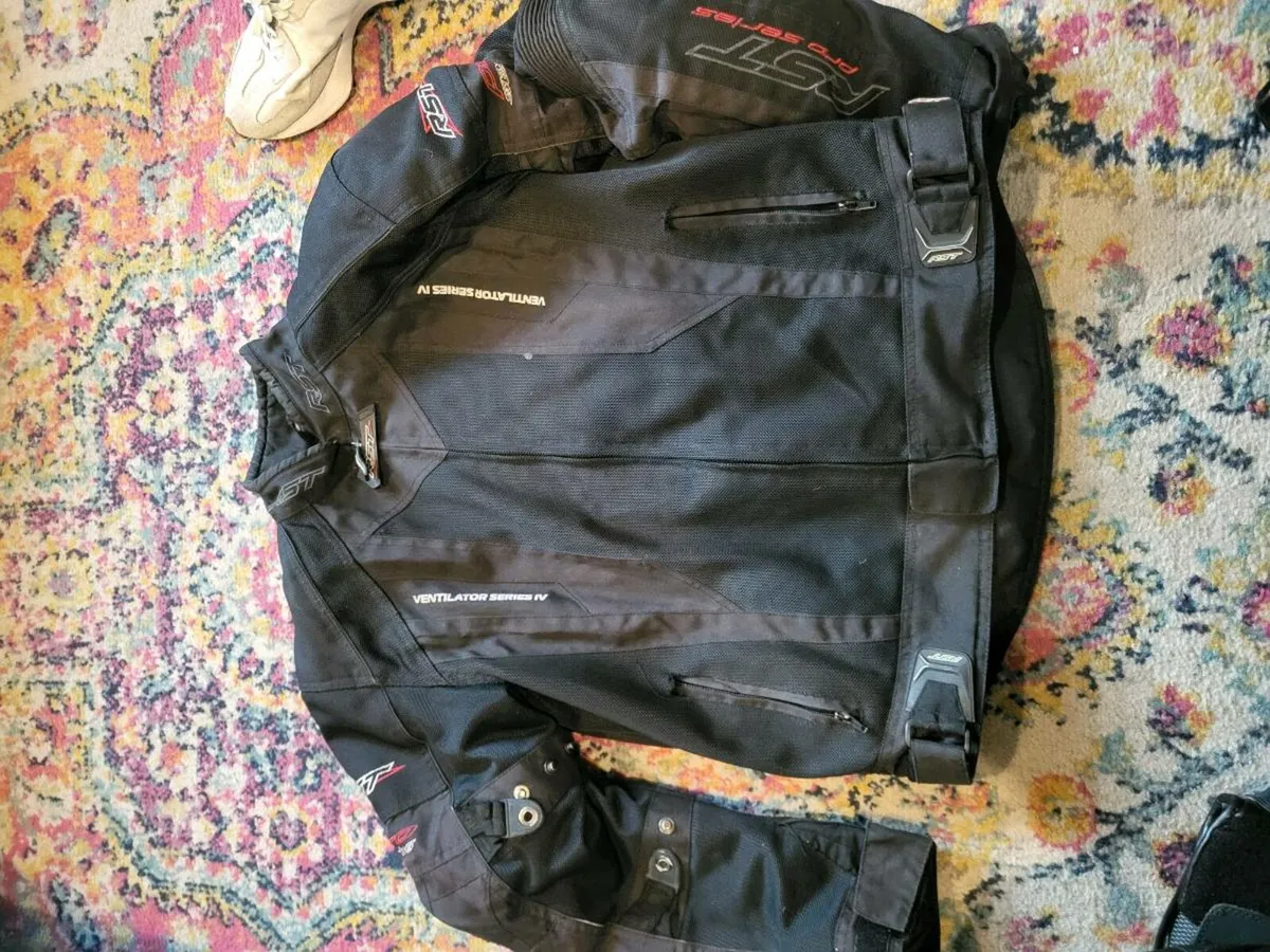 Rst boots S.9 ,Rst leather pants W32 , Rst jacket - Image 2