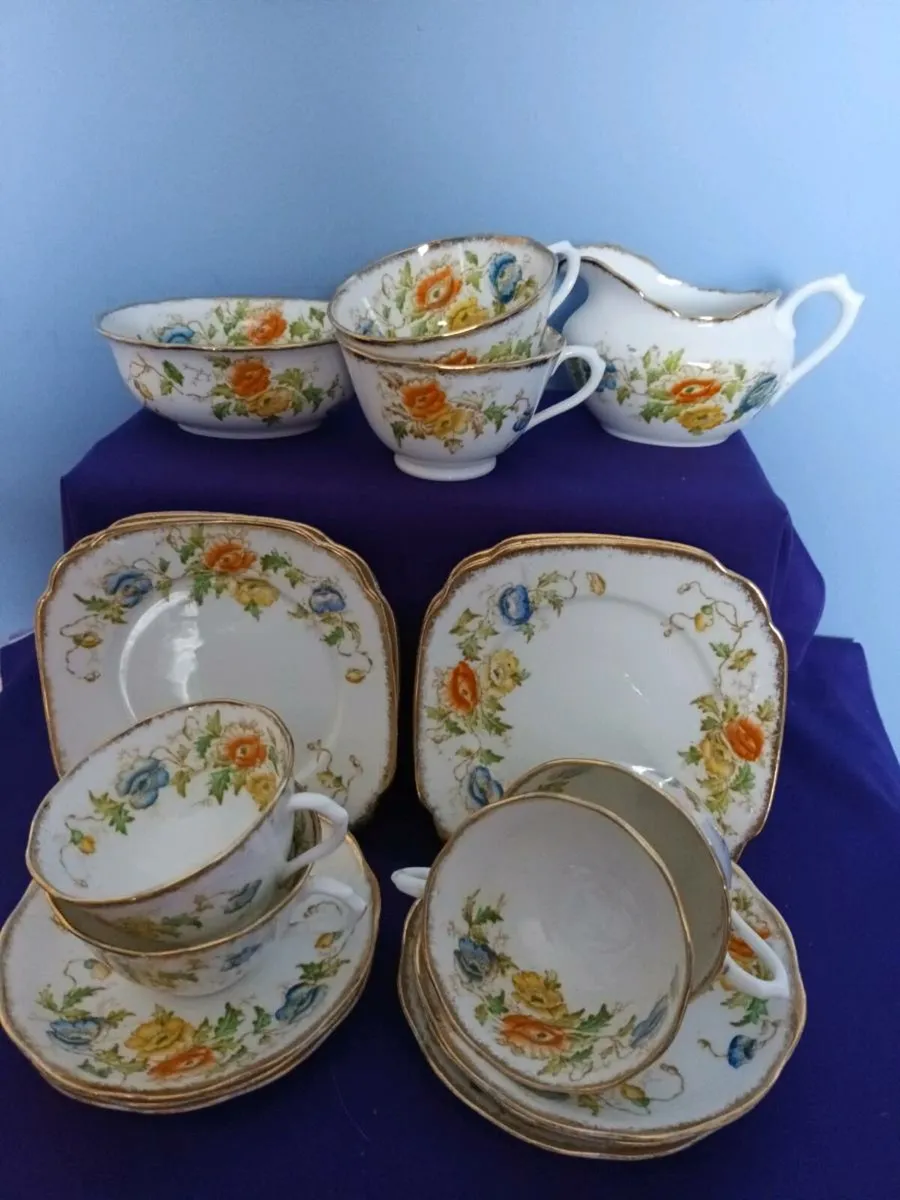 Vintage Royal Albert  Tea Set  1920's/1930 's - Image 1