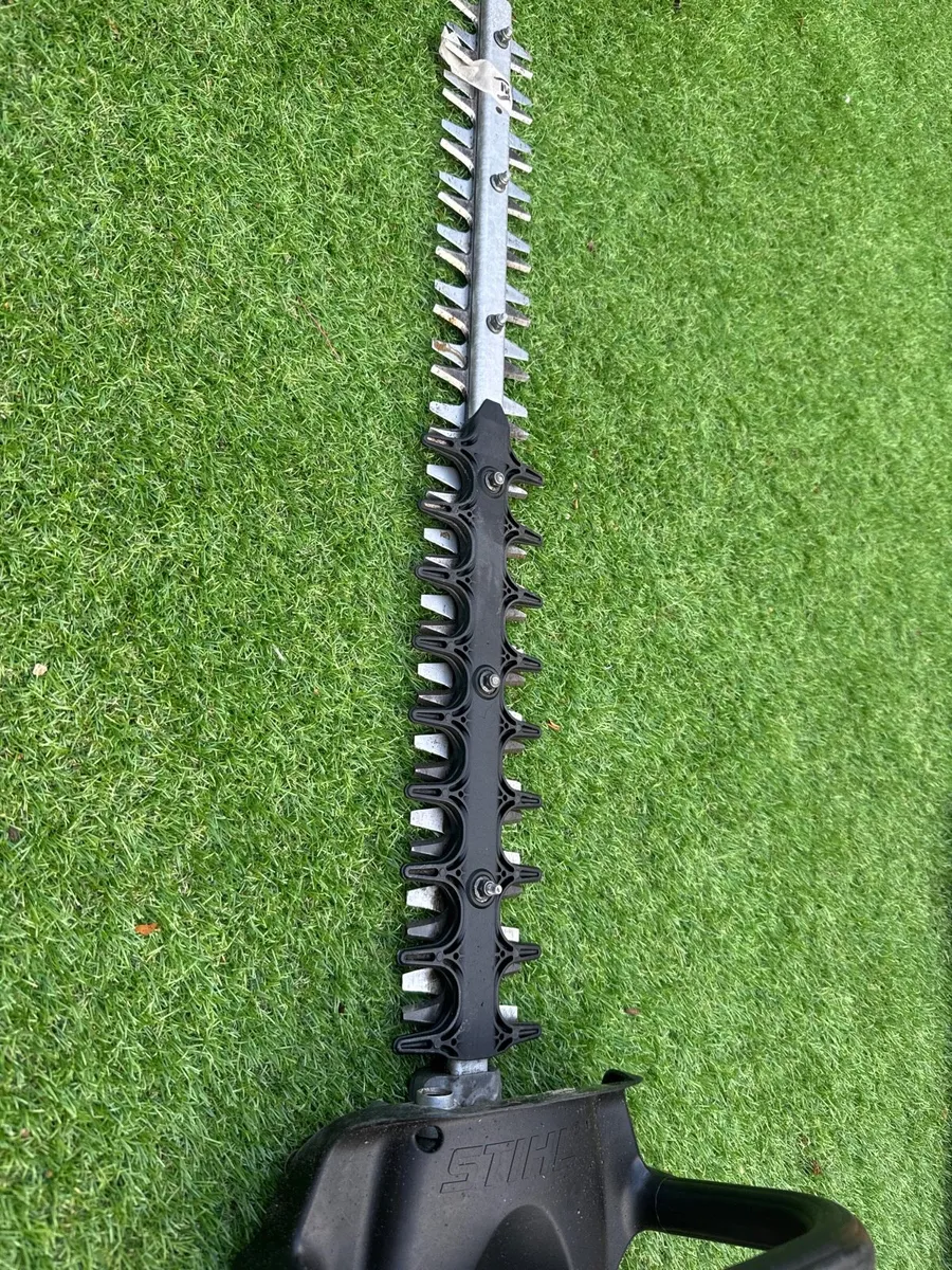 Stihl hedge trimmer - Image 3