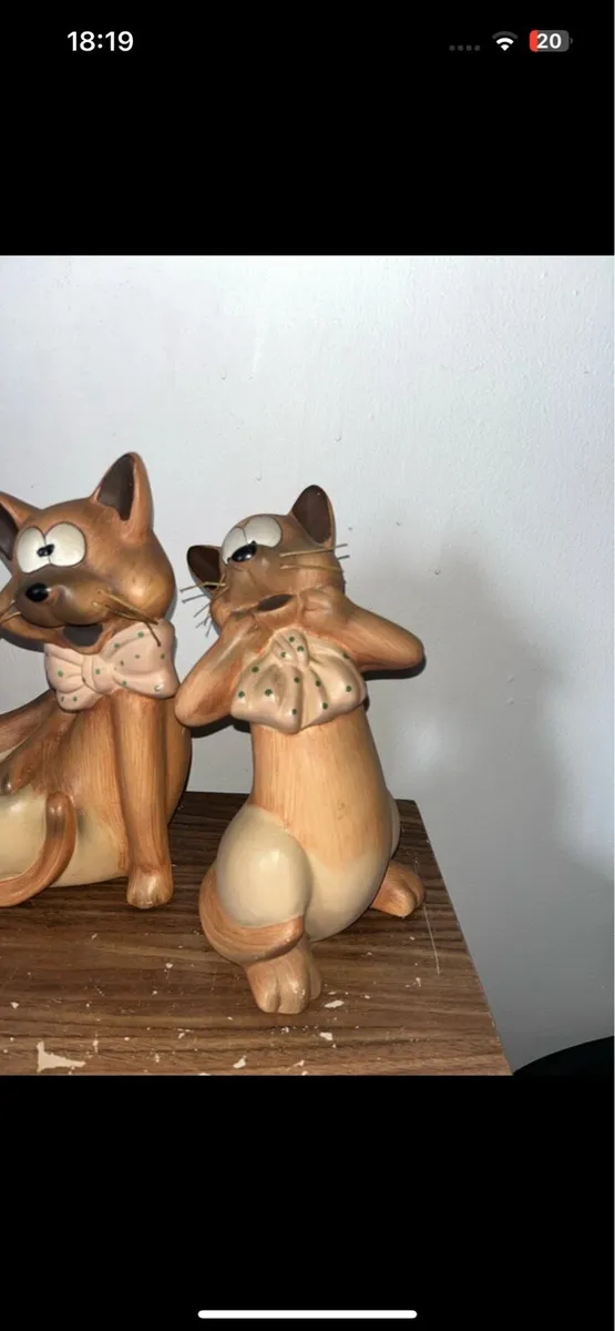 Cat with bow ties Figurine’s - Image 3