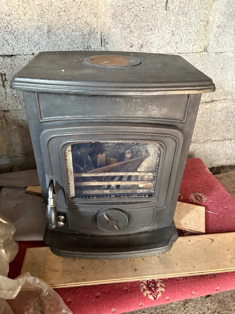 Solid Fuel Stove - Image 1