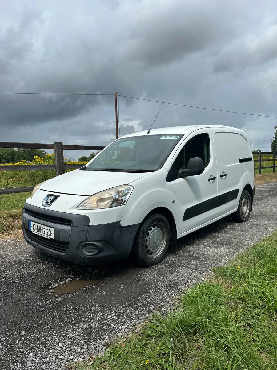Peugeot Partner 2010 - Image 1