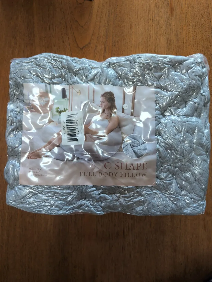 Pregnancy pillow - Image 1