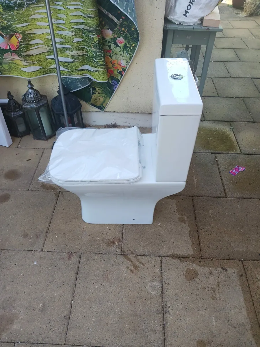 BRAND NEW WC SUITE WITH SOFT CLOSE - Image 4