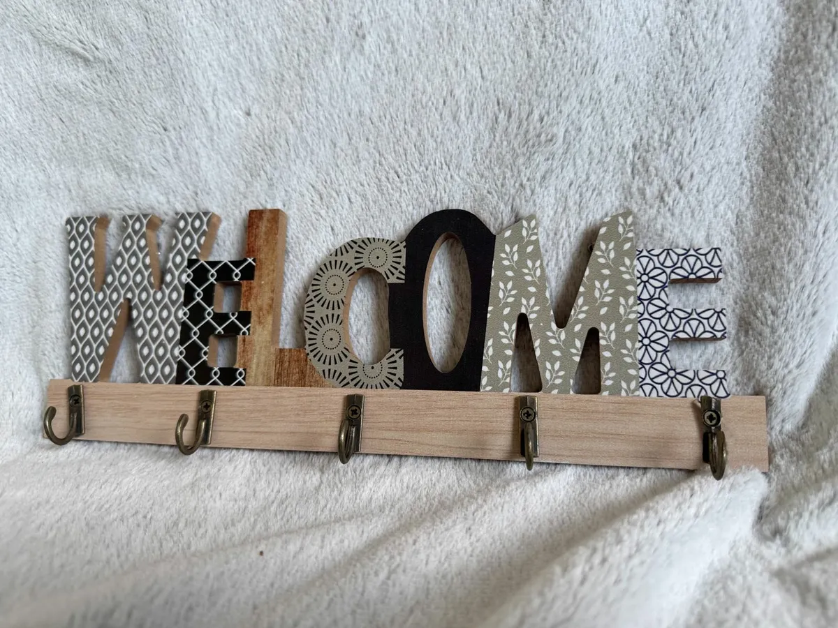 "WELCOME" Wall Hook - Image 2