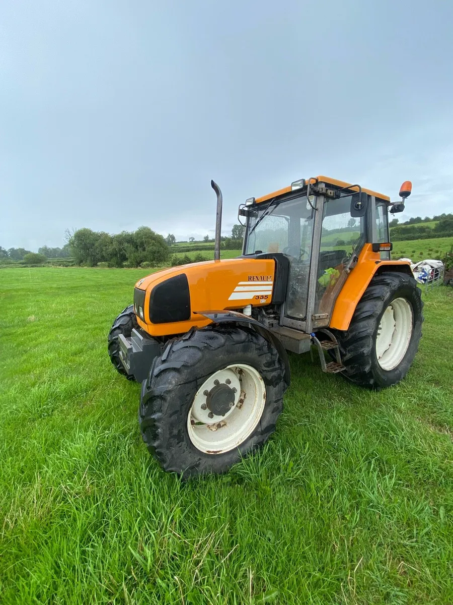 Renault 335 tractor - Image 1