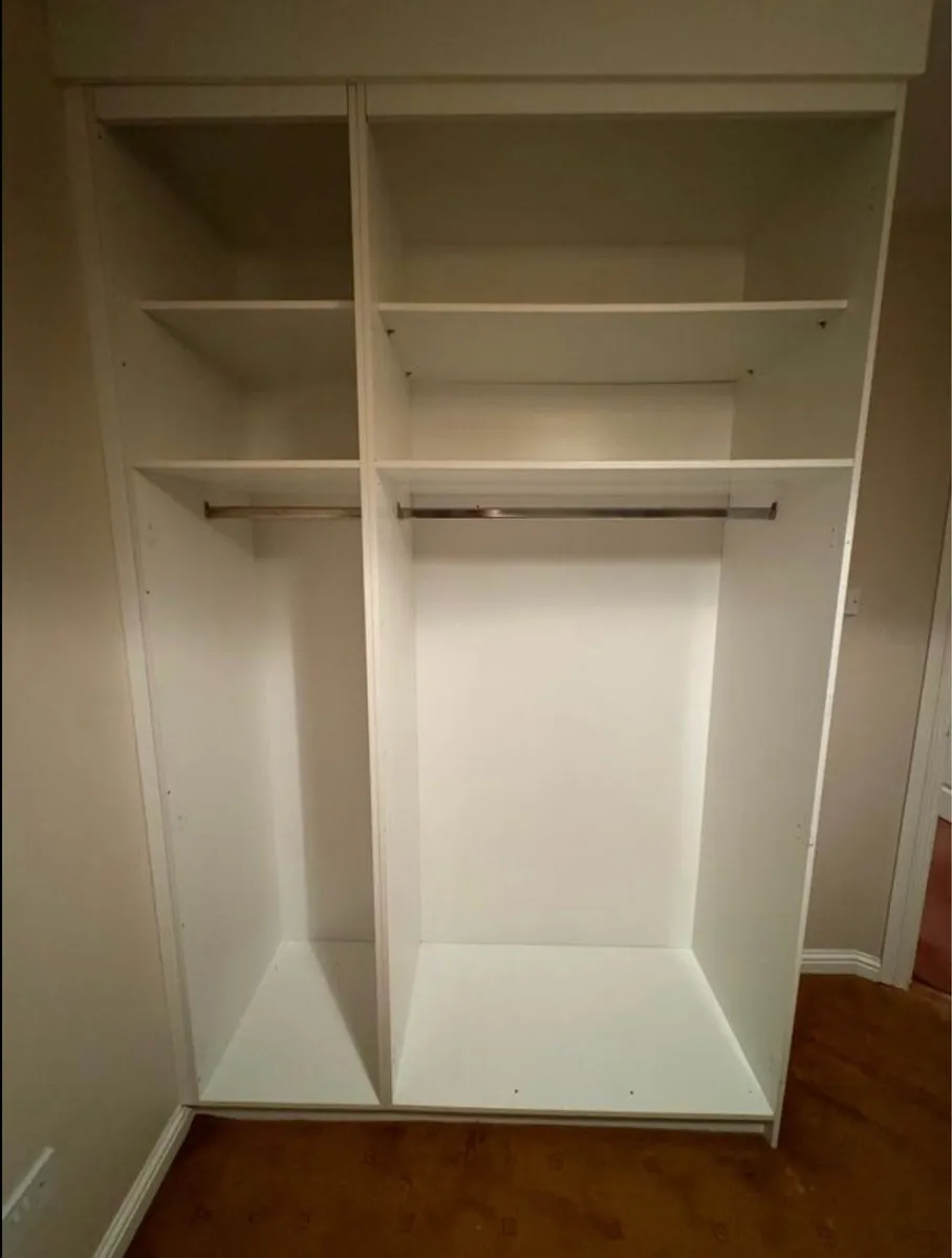 Wardrobe with two doors - Image 3