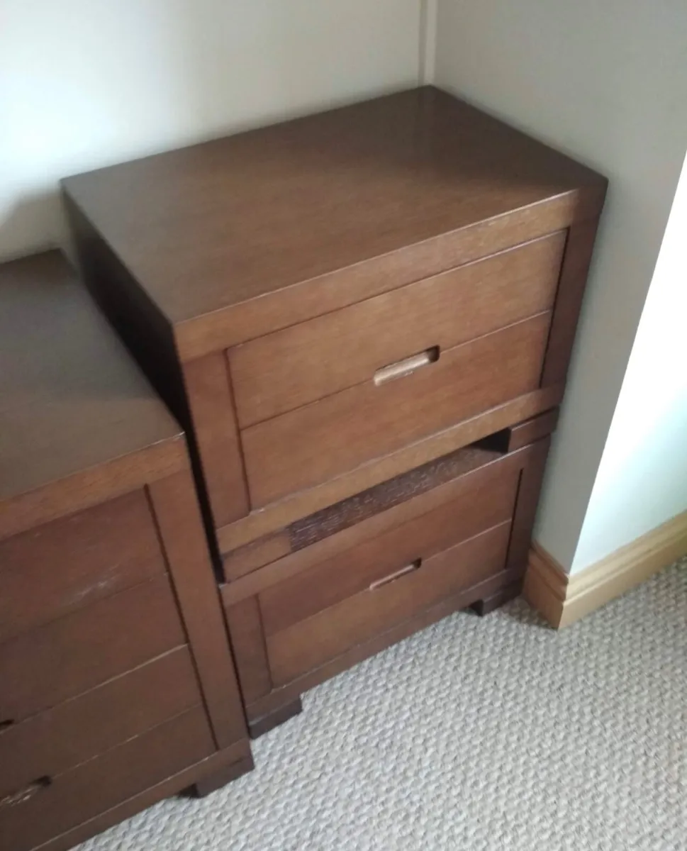 Bedroom furniture - Image 2