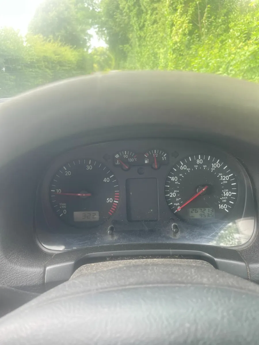 Volkswagen Golf 2003 - Image 4