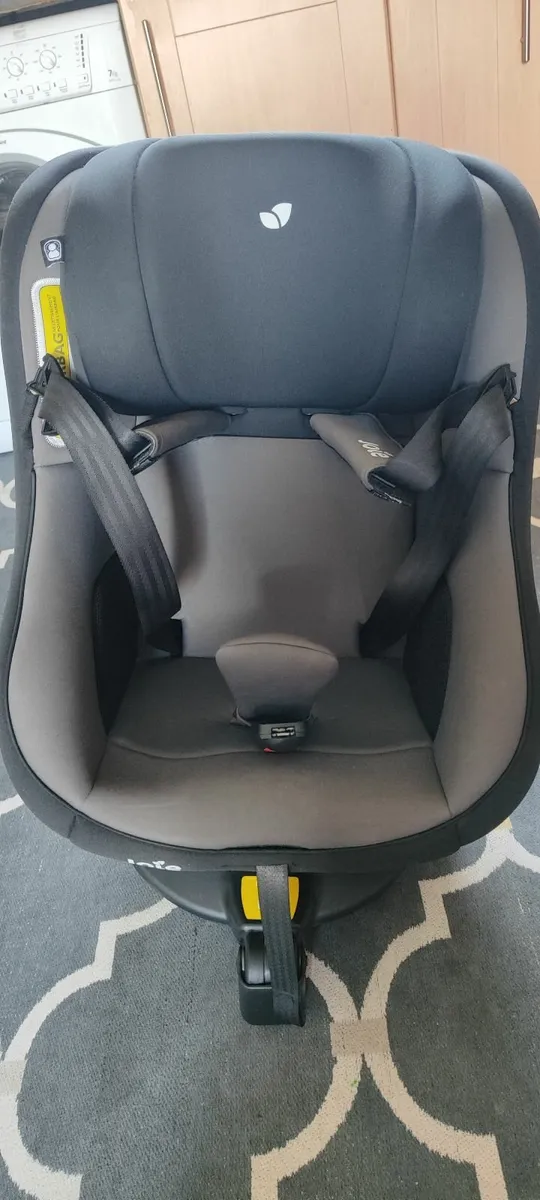 Baby car seat - Image 2
