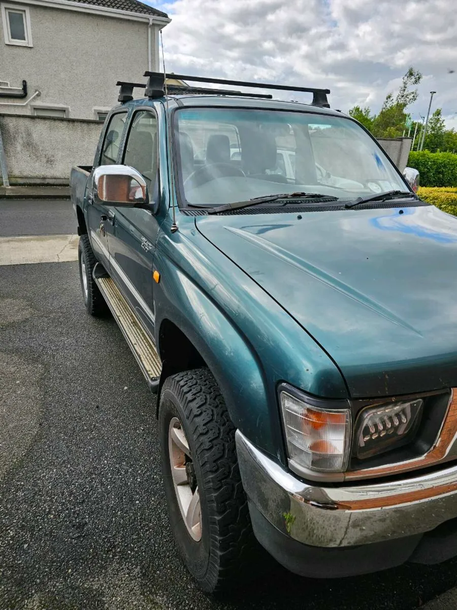 Toyota hilux mk4 GX 2.4td - Image 1