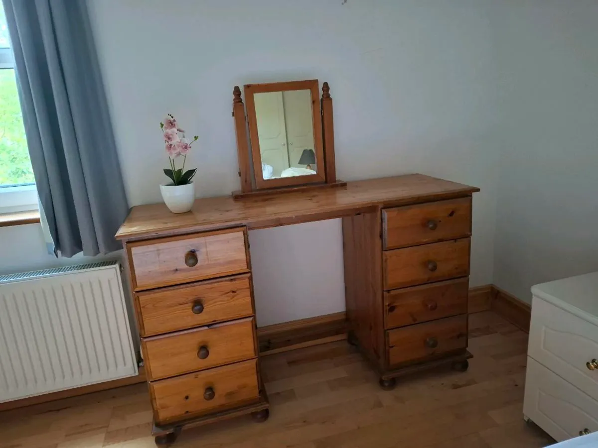 Vanity unit with drawers - Image 1