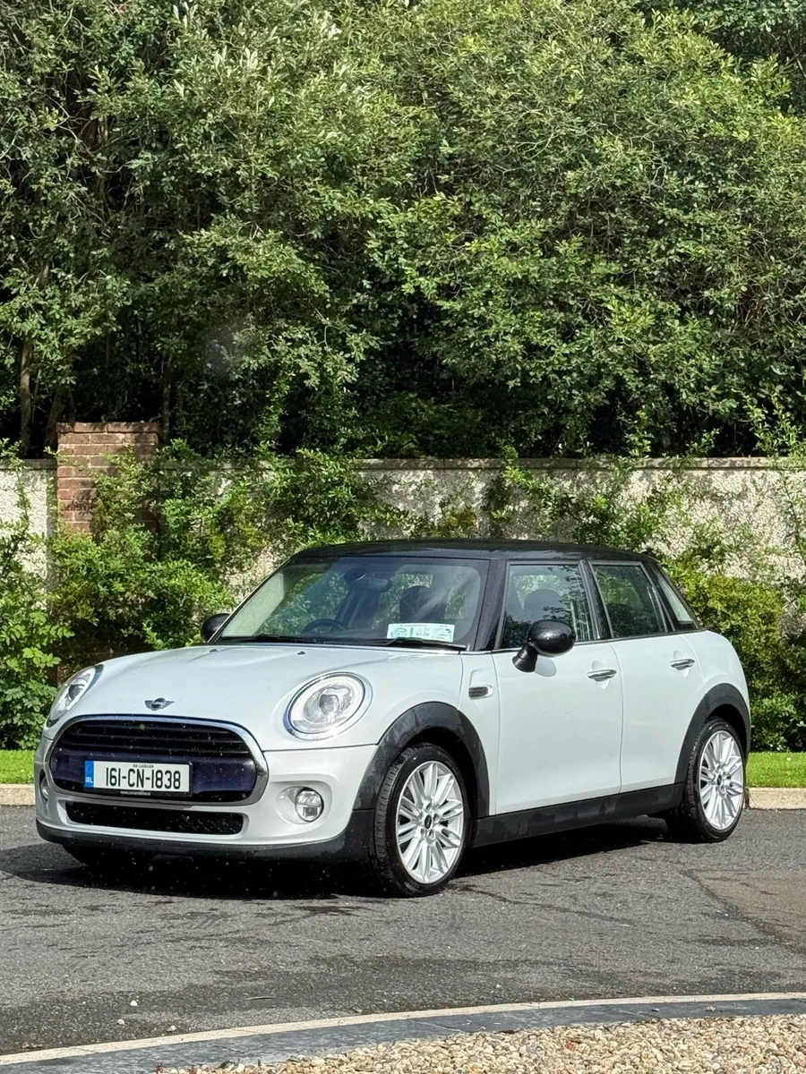 2016 Mini Cooper D - Image 2