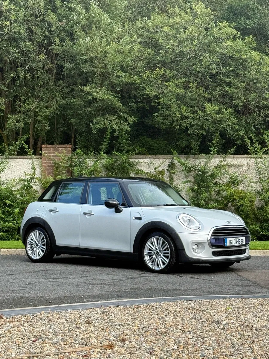 2016 Mini Cooper D - Image 1