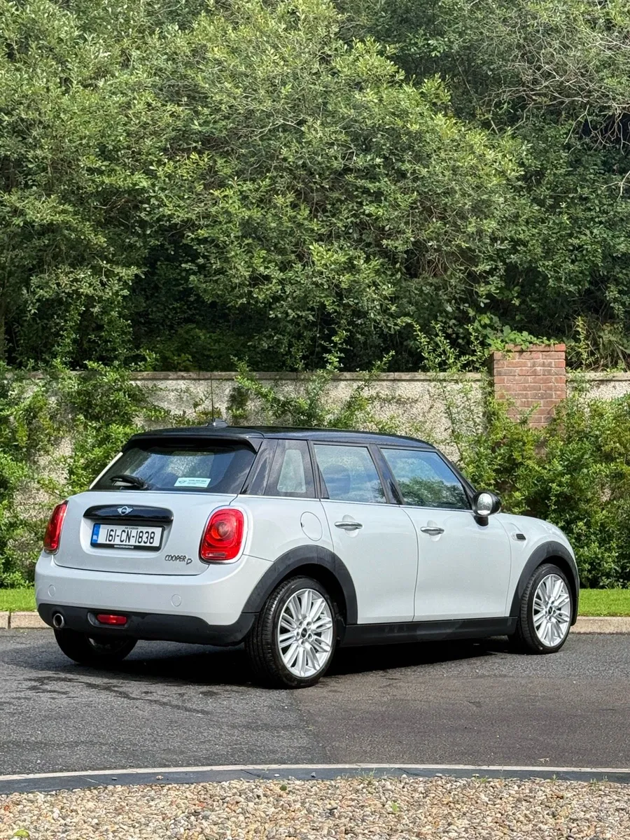 2016 Mini Cooper D - Image 4