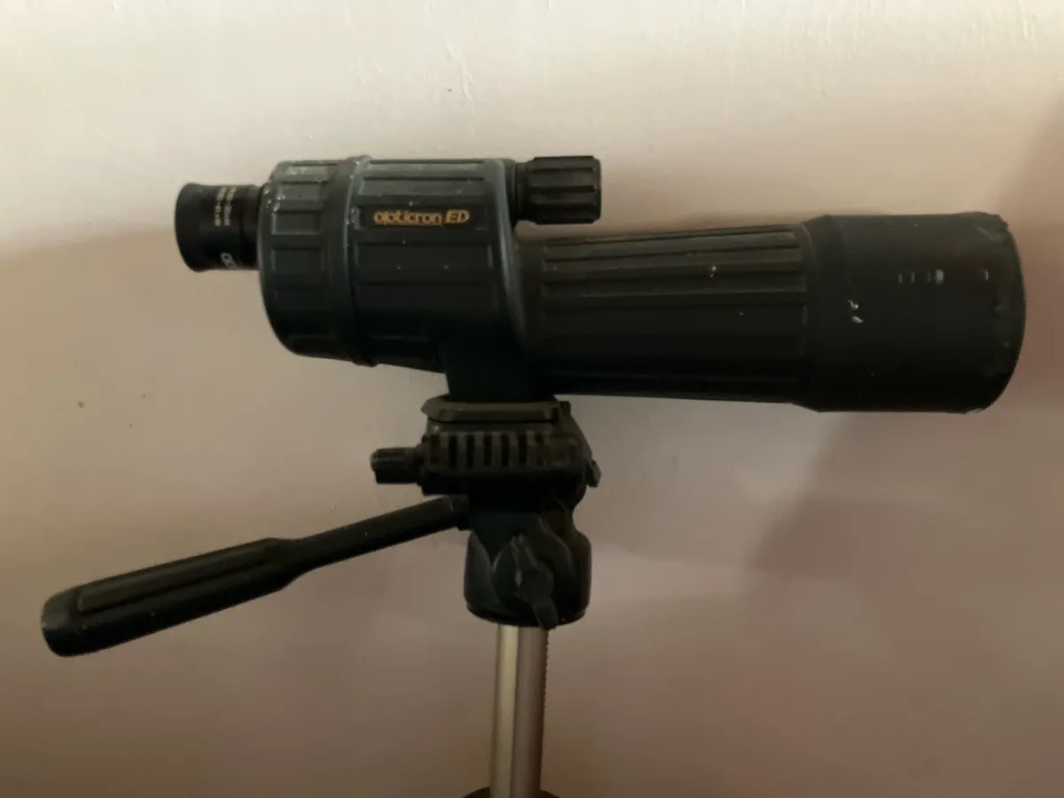 Opticron ED telescope bird watching + tripod - Image 1