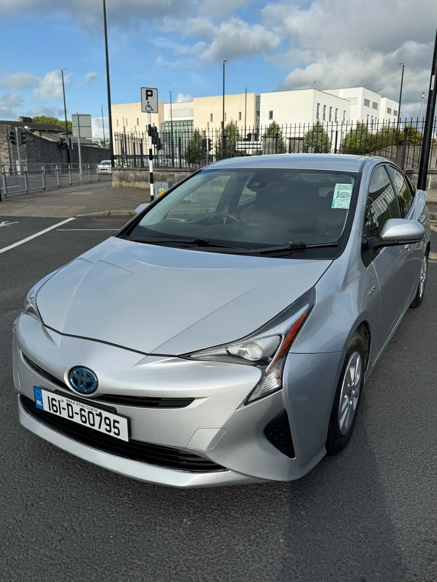 Toyota Prius - Image 2