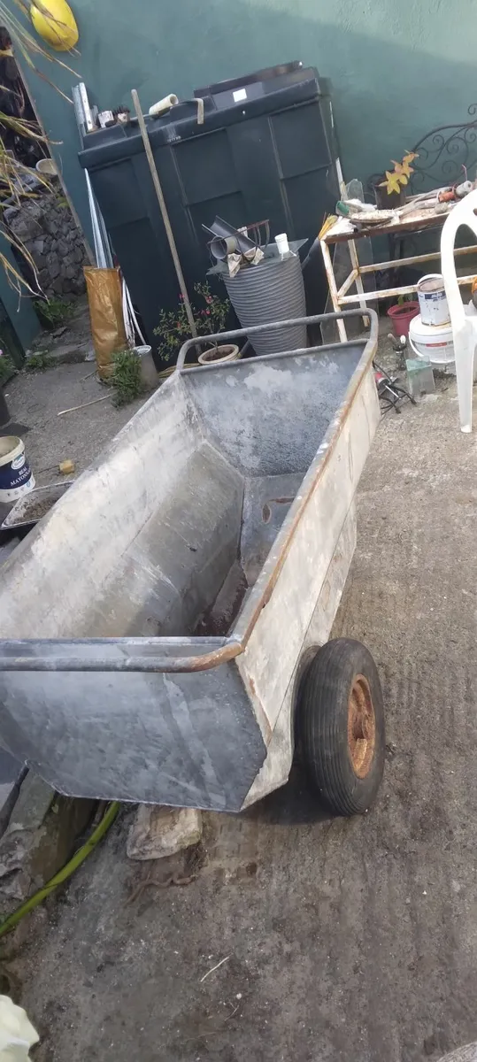 Yard barrow - Image 2