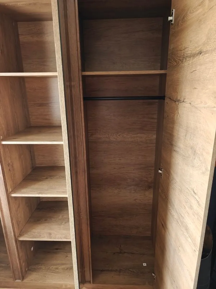 Wardrobe - Image 2