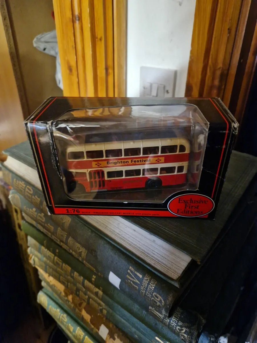 Corgi EFE Bus