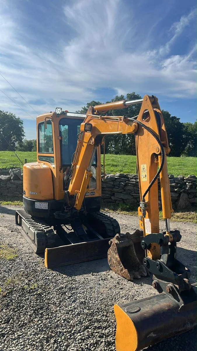 Hyundai dx27 3 ton digger and trailer - Image 2