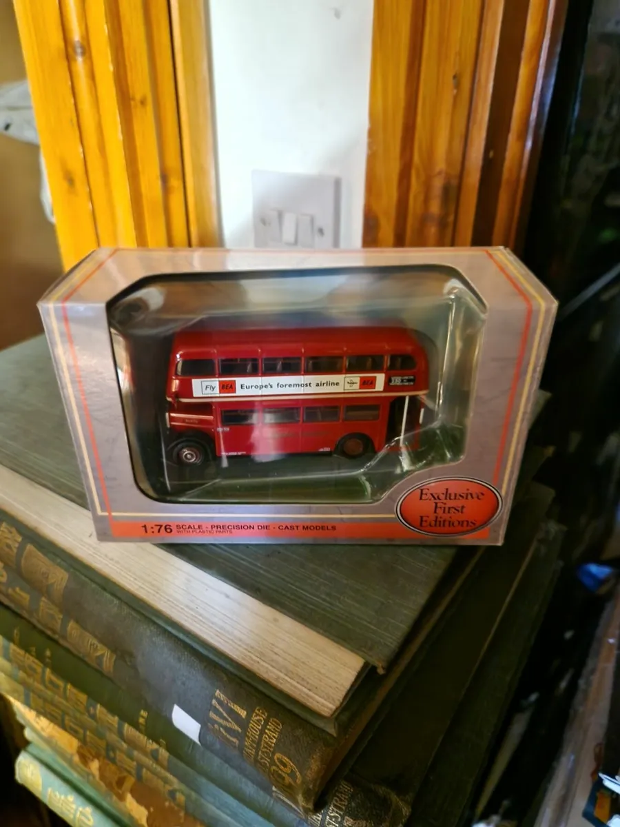 Corgi EFE Bus