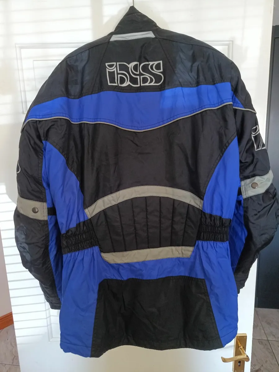 IXS Motorcycle jacket Size L, removable lining. - Image 2