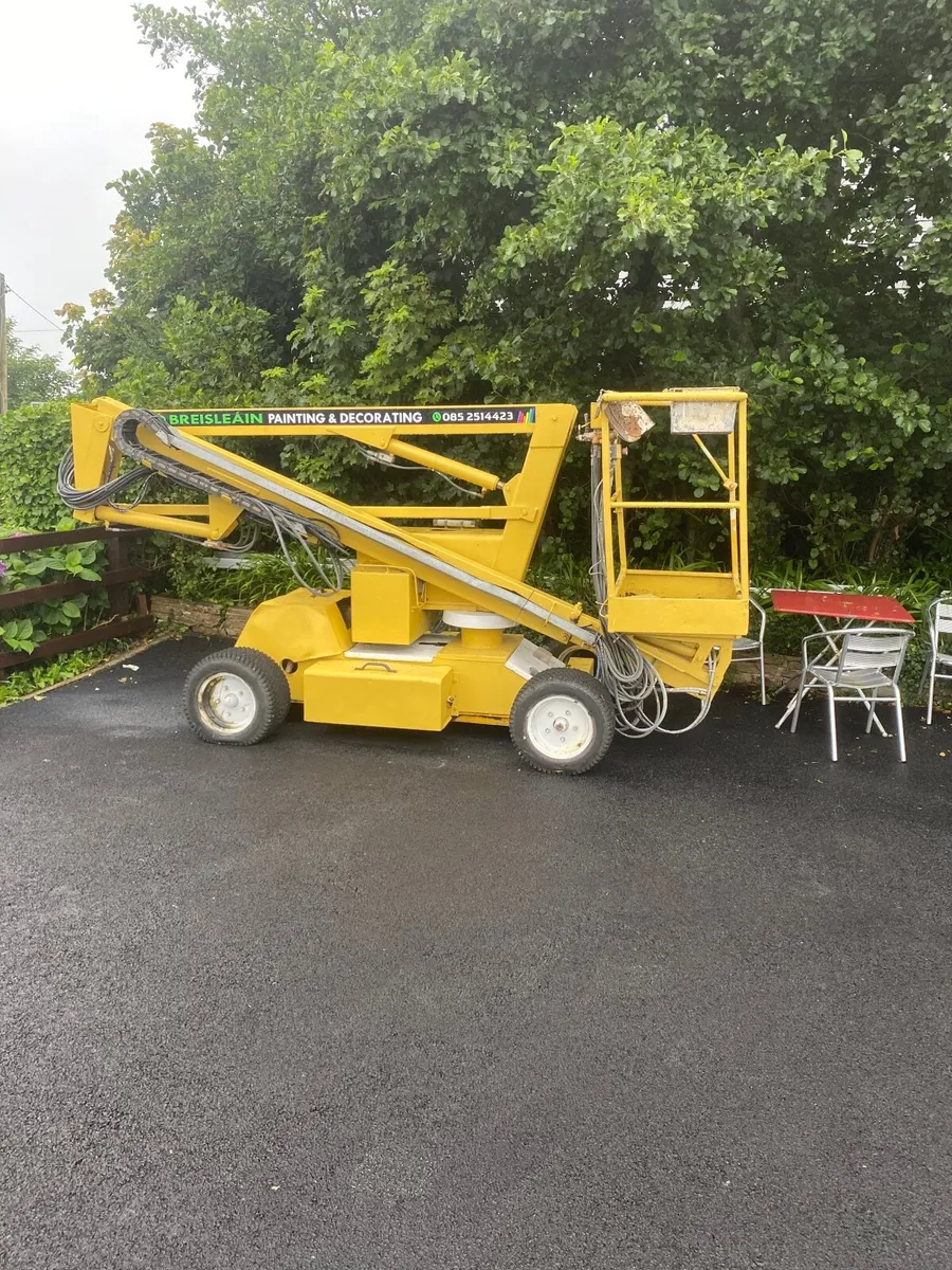 Boom Lift - Image 1