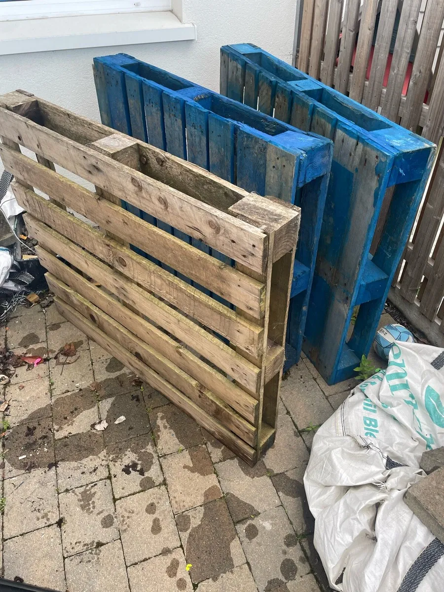 Wooden pallets