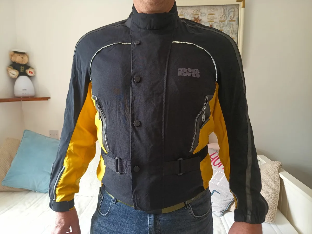 Excellent condition IXS motorbike jacket XL - Image 1