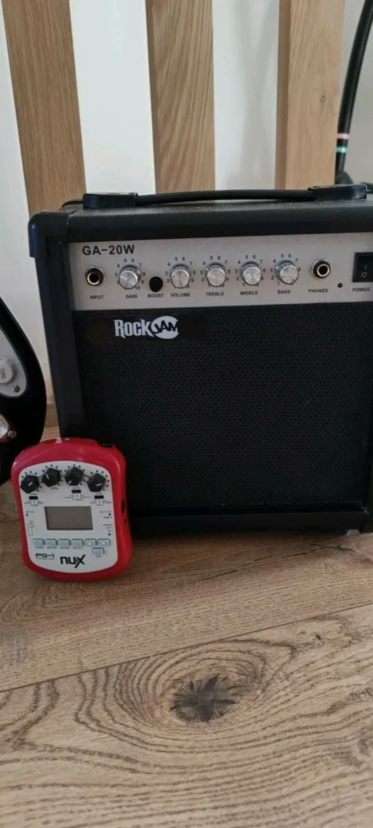 Electric guitar - Image 2