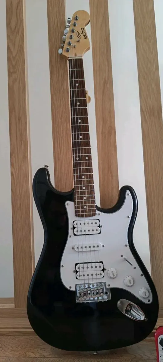 Electric guitar - Image 4