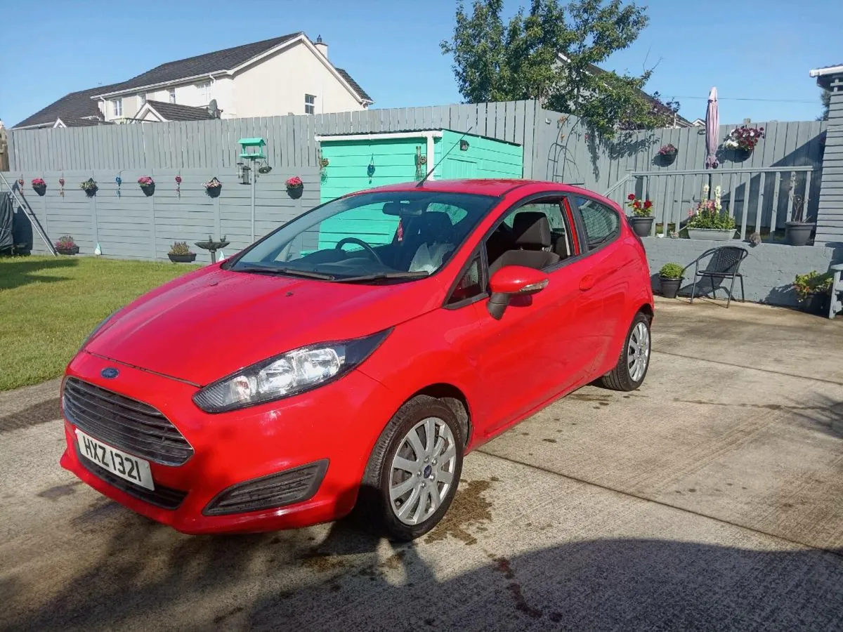 2015 Ford fiesta 1.2 petrol - Image 2