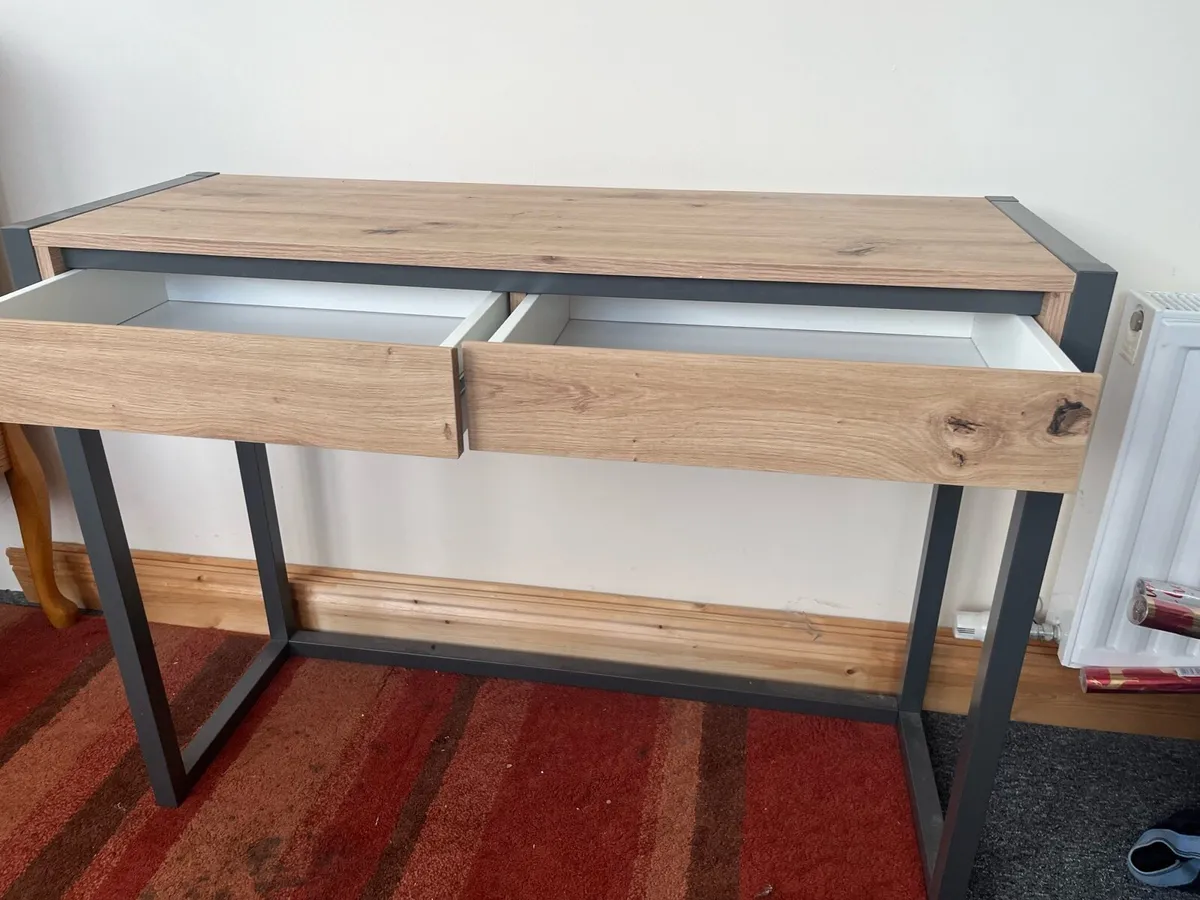 Hall table - Image 2