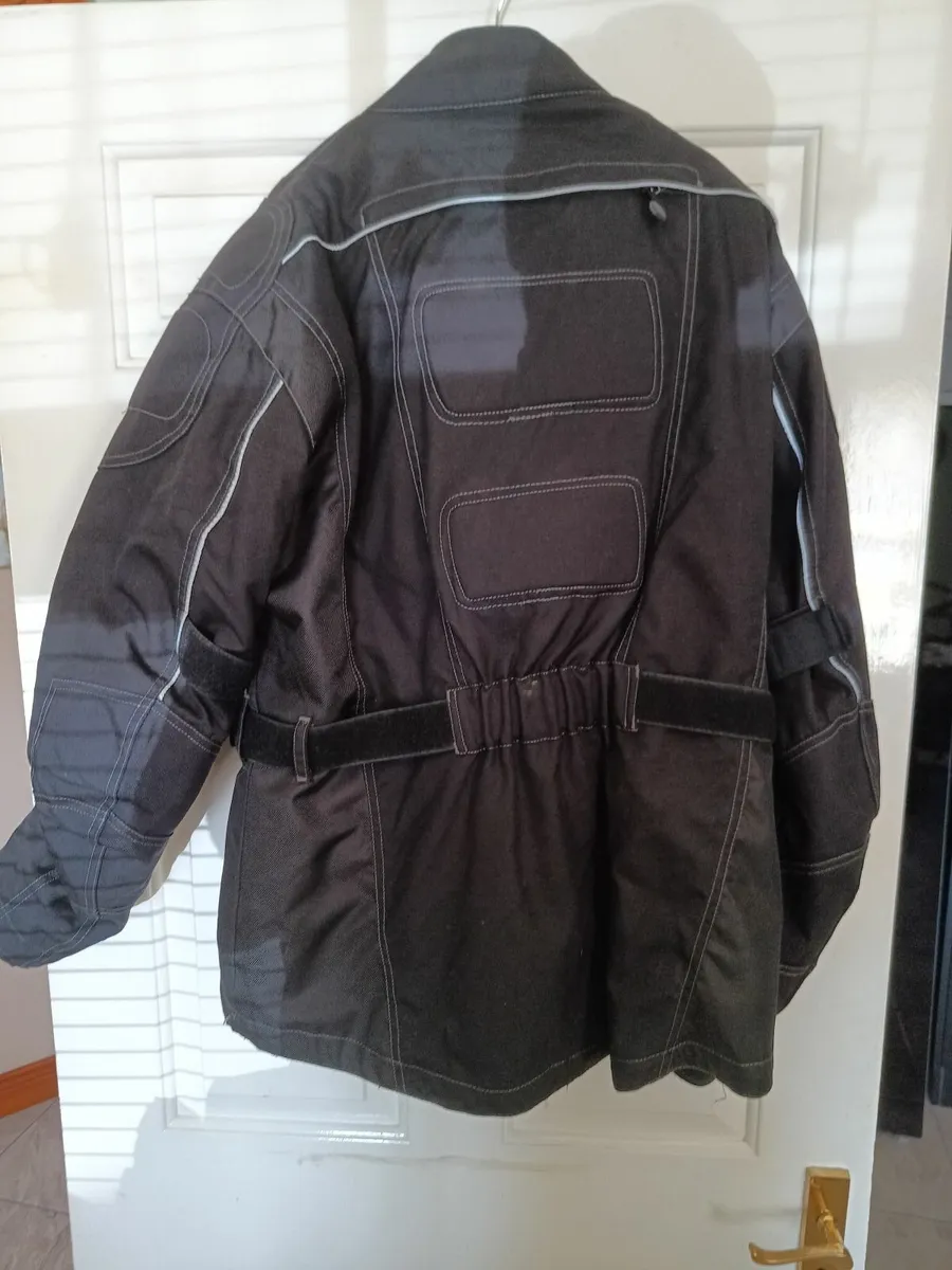 Motorcycle jacket size L with removable shoulder a - Image 1