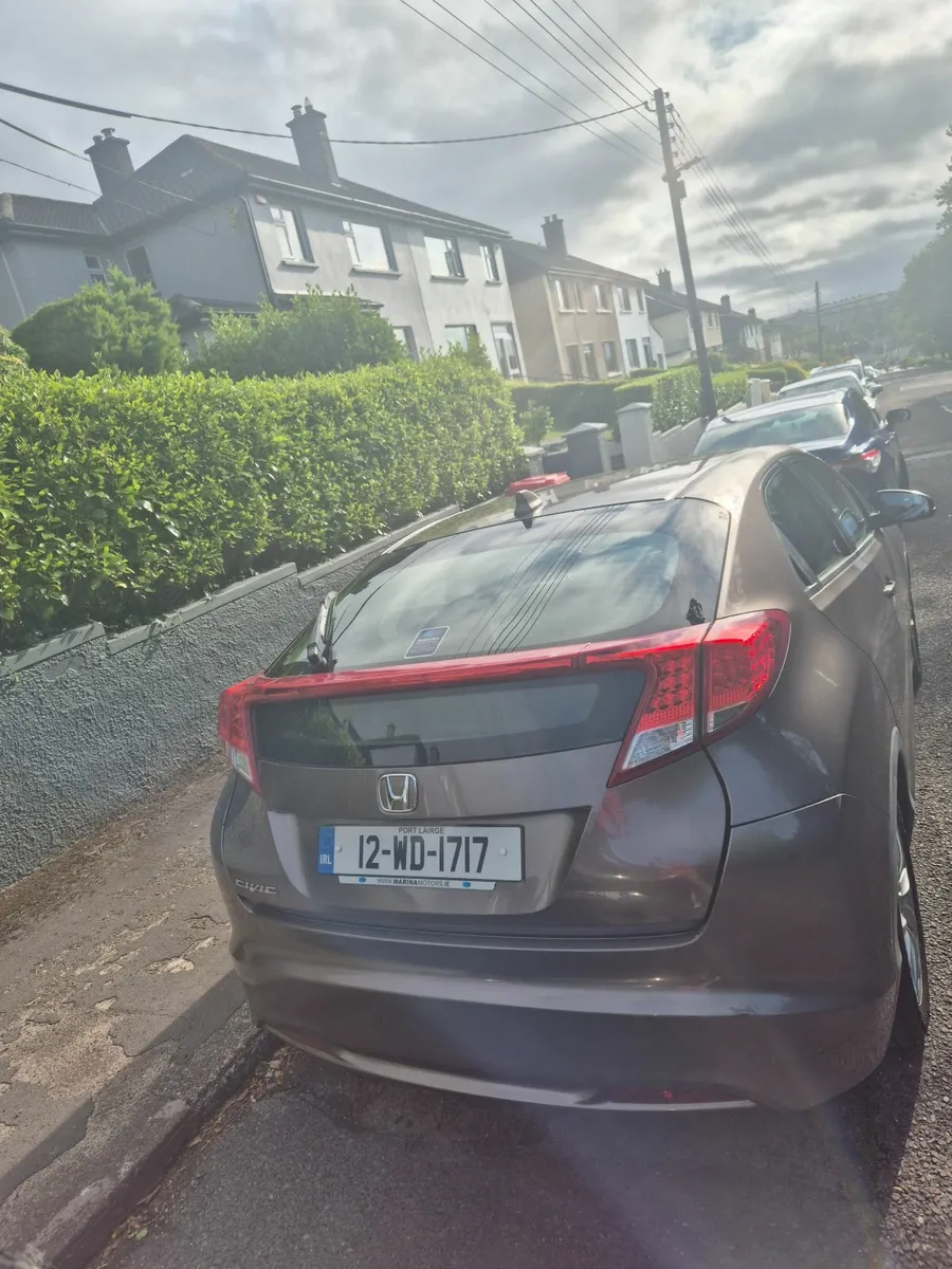 Honda Civic 2012 - Image 1