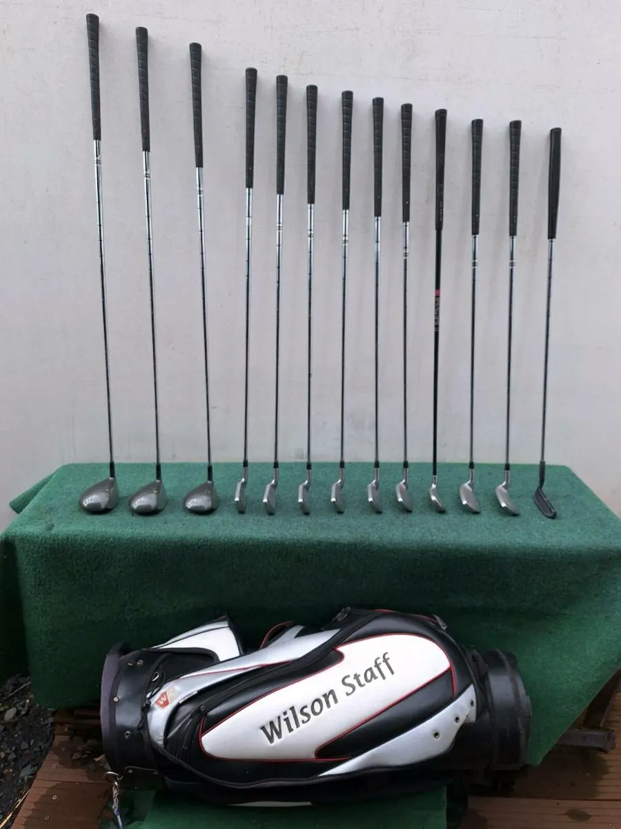Golf clubs... Full set and bag - Image 1