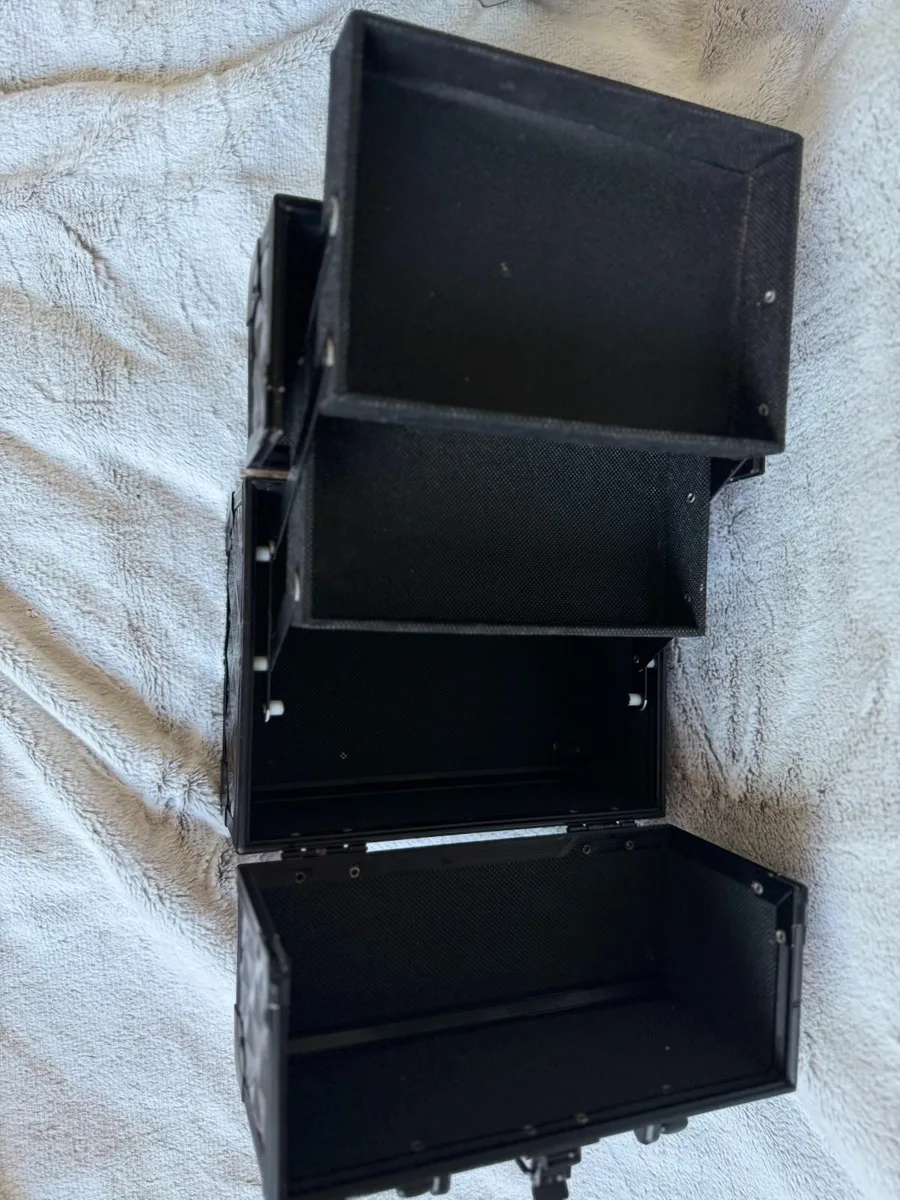 Makeup Storage Box – Stylish, Foldable, Spacious - Image 3