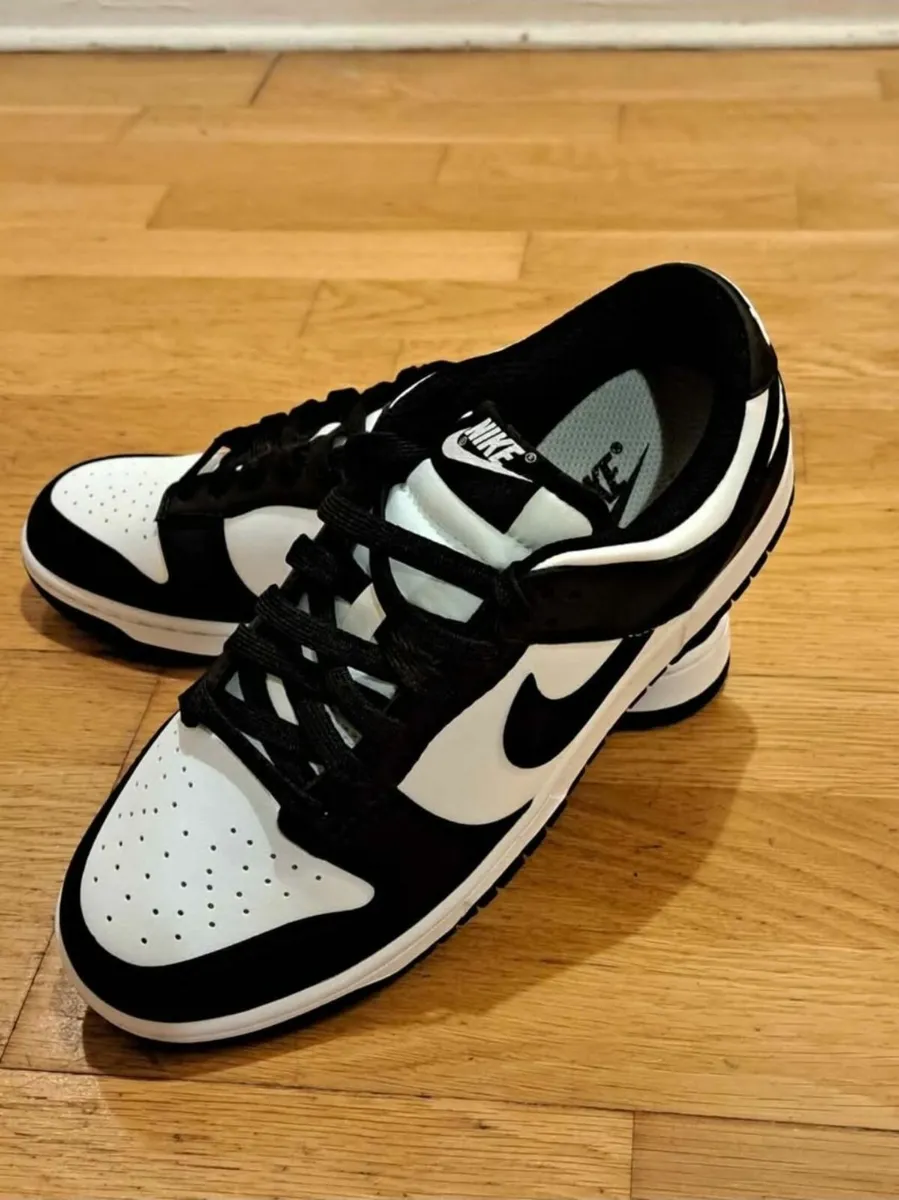 Nike Dunk black & white - Image 1