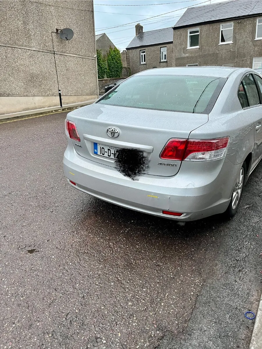 Toyota Avensis 2010 - Image 4
