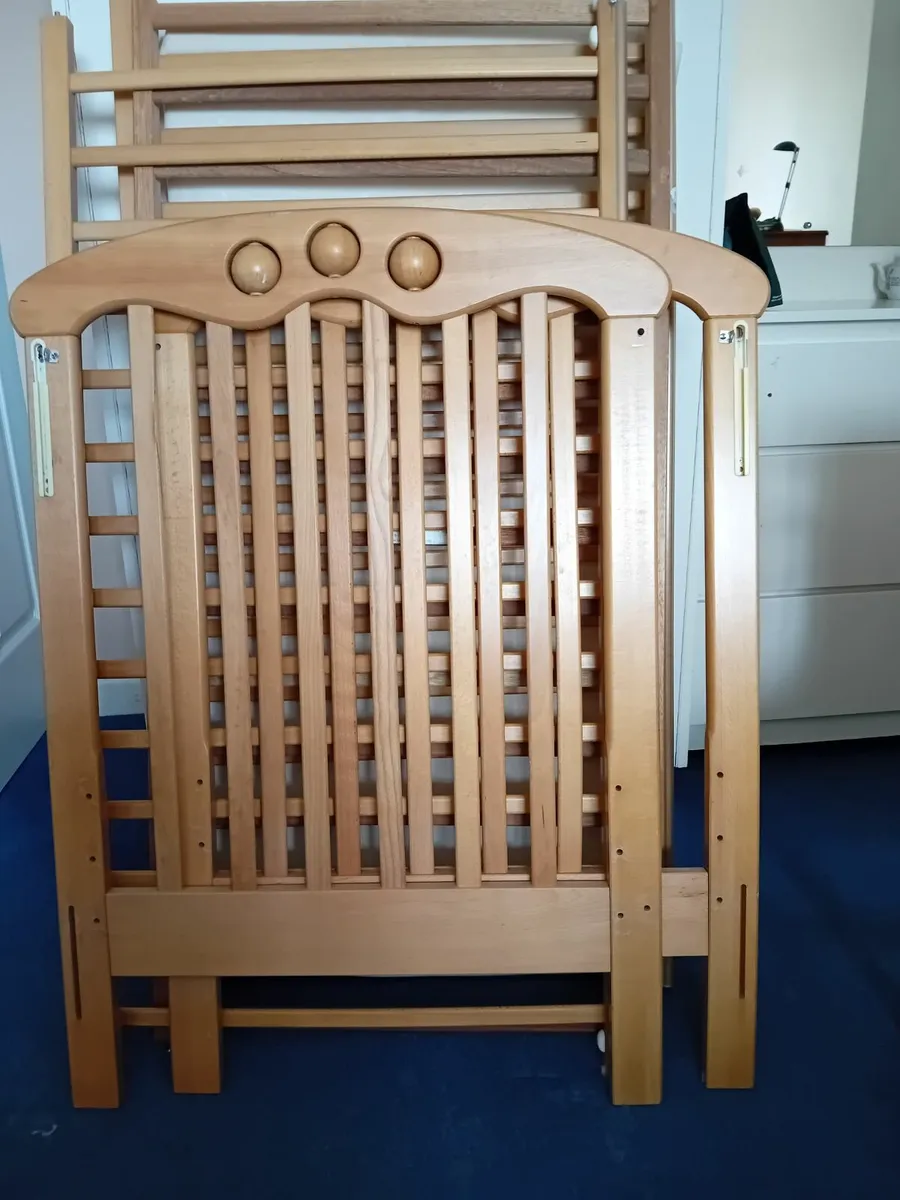 Babys cot - Image 1