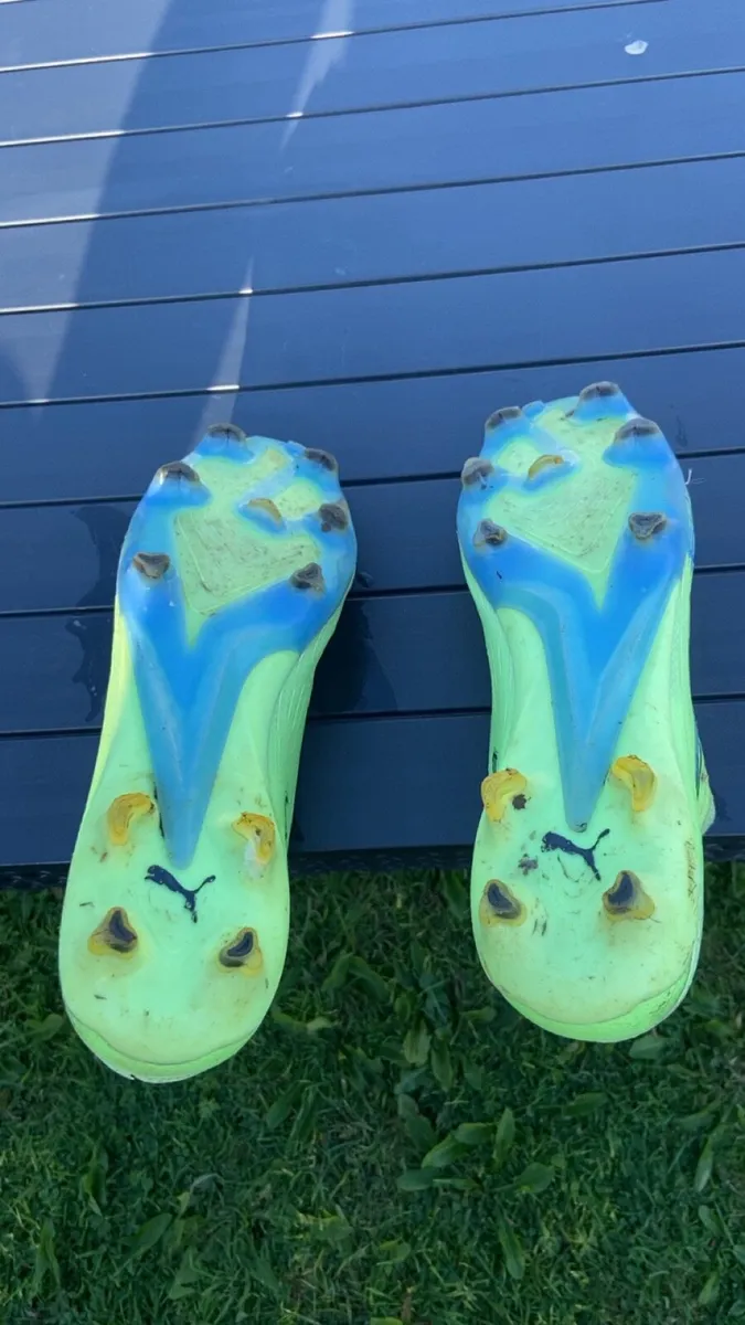 Football boots - Image 4