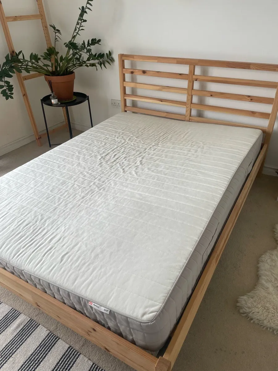 Double bed with mattress - Image 1