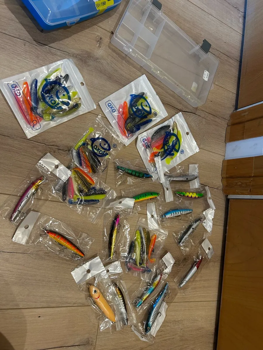 Fishing stuff - Image 1