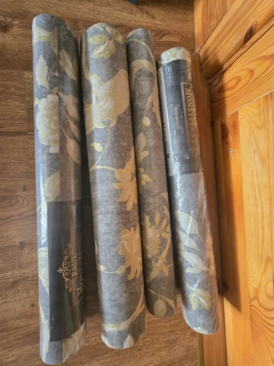 Beautiful textured wallpaper - Image 1