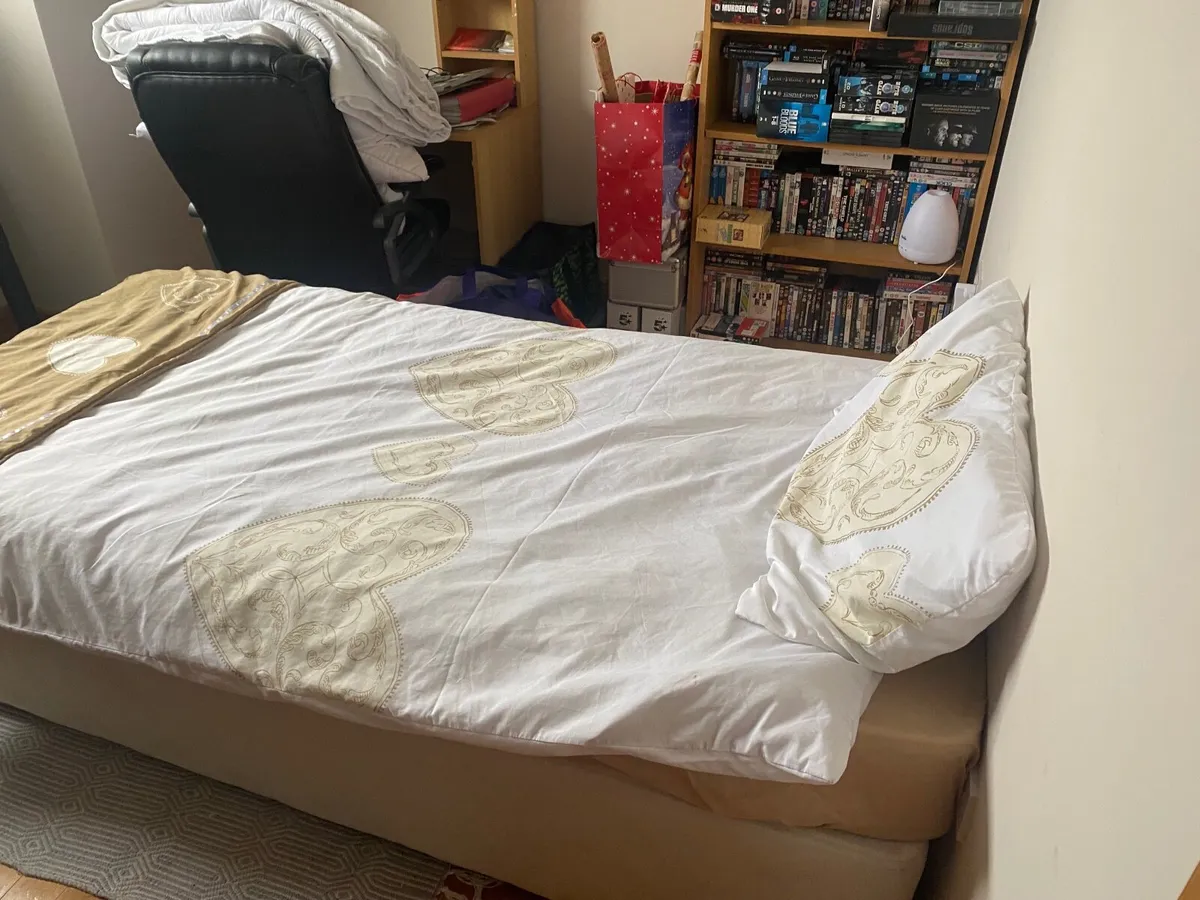 Single Bed - Image 1