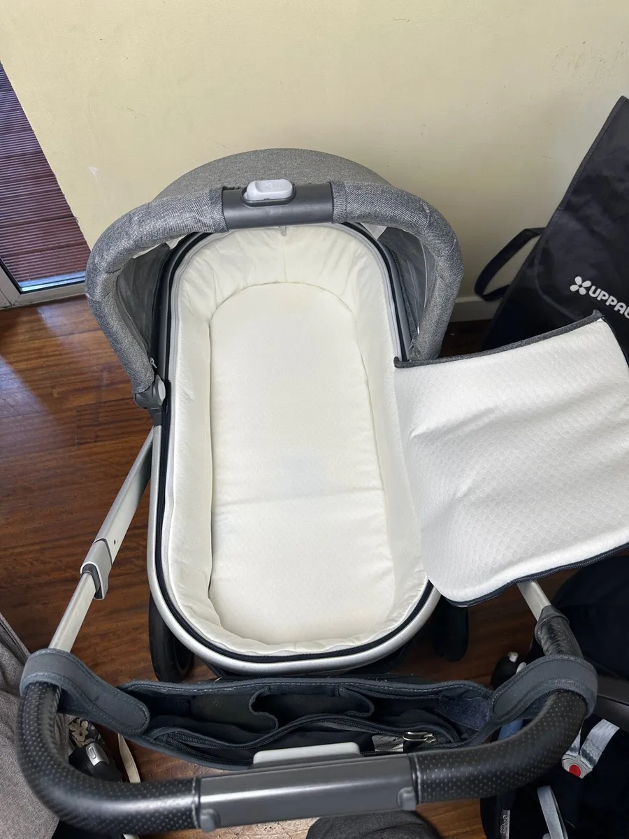 Full set Uppababy vista V2 - Image 2