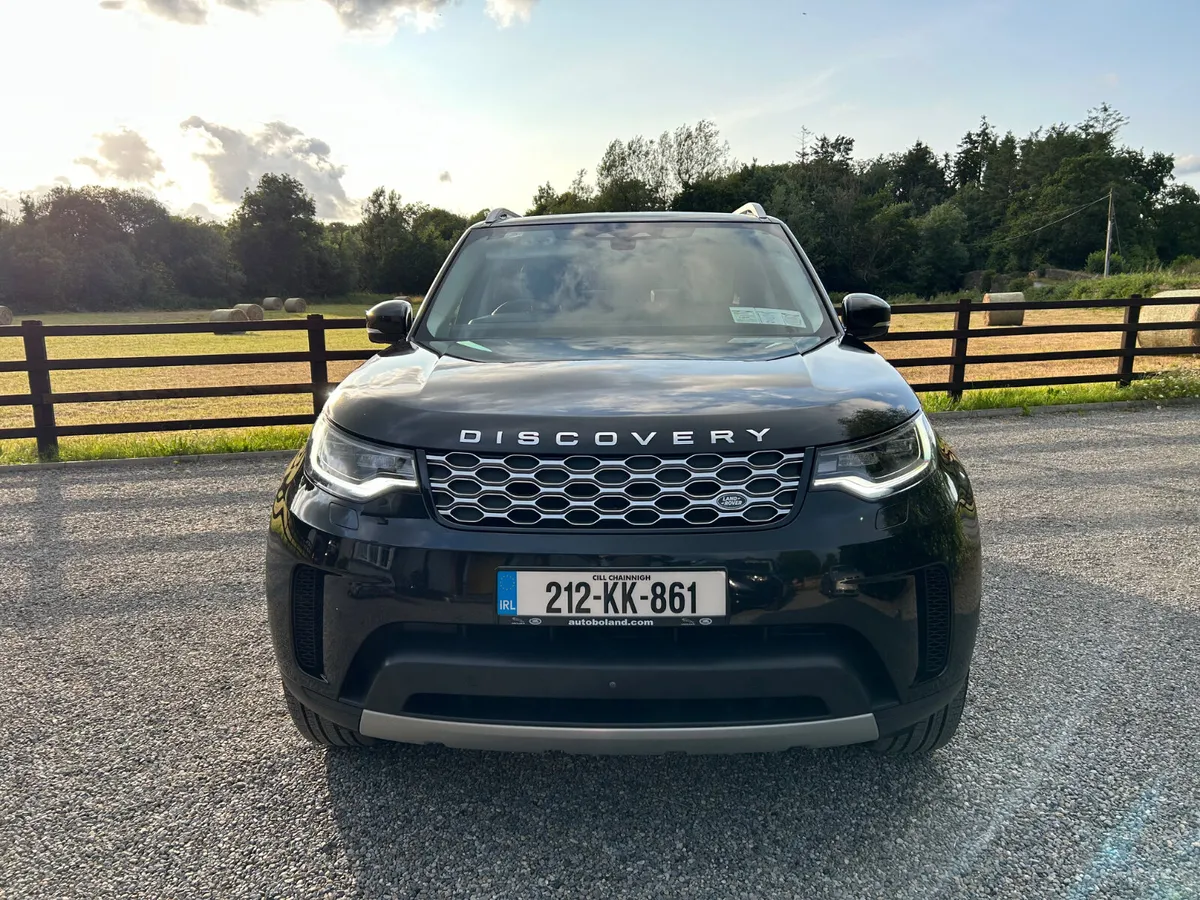 2021 Discovery 3.0 SD6 7 seater - Image 2